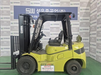 디젤 2.5톤 3단 4.8m 사이드시프트 2019년식 디젤지게차…