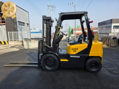 두산 2.5톤 [D25S-3] / 2001년식 / 디젤 / 노랭…