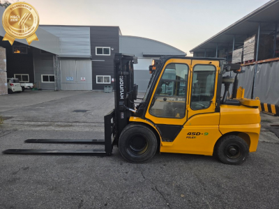 현대 4.5톤 [45D-9] / 2017년식 / 디젤 / 풀옵션…