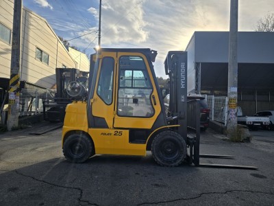 ★★중고 [현대] 13년식 2.5톤 가스 지게차