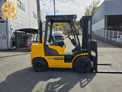 2.98톤 자동발장착 엔진미션유압 컨디션 좋음 / [현대 30D…