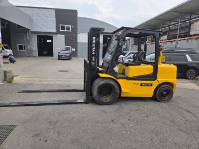 4.5톤 [현대] 07년식 자동발 지게차