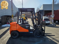 두산 3톤 중고지게차 / [D30S-7] / 16년식 / 양…