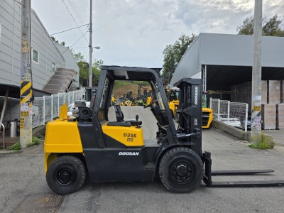 무서류 [두산]  3.5톤 3단 디젤 지게차