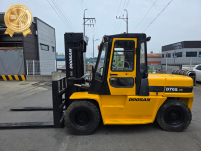 두산 7톤 중고지게차 [D70S-3] 02년식 / 자동발4스…