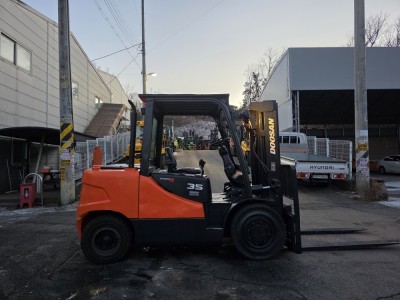 D4DD엔진 제동력 좋은 [★두산 D35S-5★] 13년식 3.…