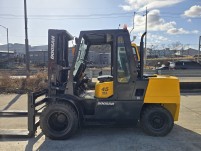 중고지게차 A급 두산 4.5톤 3단마스트 캐빈 자동발 디젤지…