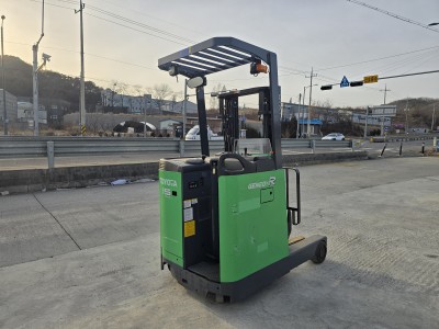 전기지게차의 대장! 토요타 1.5톤 입승식 리치 전동지게차(20…