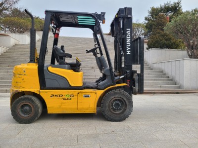 [A급 직거래] 현대 지게차 디젤 2.5톤 22년식(자동발)