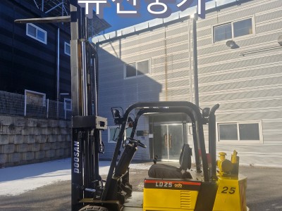 두산2.5톤3단마스타