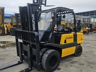 중고지게차 현대4.5톤 더블 통타이어 디젤지게차