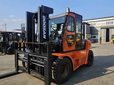 중고지게차 두산5톤 자동발 디젤지게차