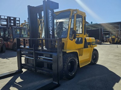 중고지게차 두산6톤 자동발 디젤지게차