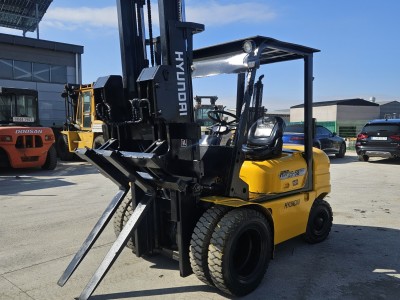 중고지게차 현대2.5톤 힌지드 디젤지게차