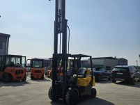 중고지게차 두산2톤 3단마스트 디젤지게차