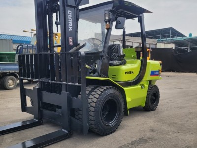 중고지게차 삼성클라크4.5톤 더블타이어 디젤지게차