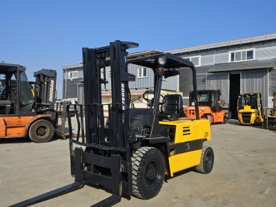 중고지게차 두산2.5톤 디젤지게차