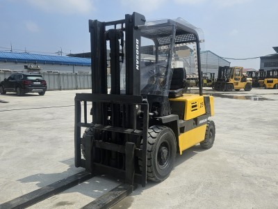 중고지게차 두산2.5톤 디젤지게차