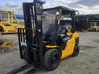 중고지게차 케타필러3톤 사이드쉬프트 디젤지게차