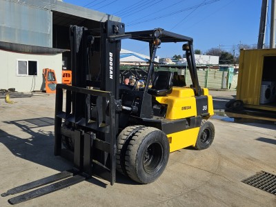 중고지게차 두산3.5톤 더블타이어 디젤지게차