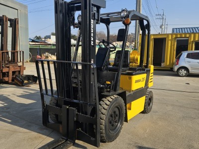 중고지게차 두산2.5톤 디젤지게차