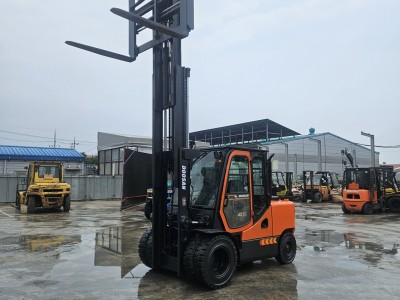 중고지게차 두산4.5톤 자동발 3단마스트 풀옵션 디젤지게차