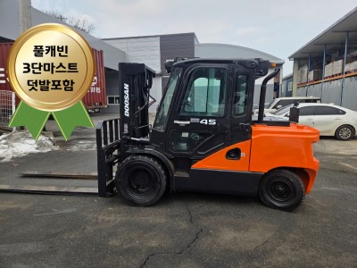 두산 D45S-7 4.5톤 지게차 17년식 자동발 풀옵션 A급