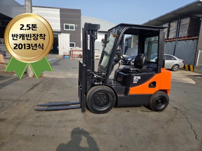 관리 잘된 두산 D25S-7 2.5톤 반캐빈 지게차 싸게 팝니다…