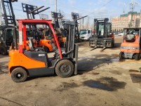 중고지게차) 두산 2톤 디젤 지게차 D20S-7 (2014년…