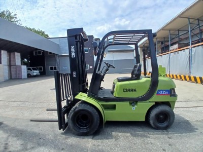 중고지게차 클라크 2.5톤 3단 더블 디젤지게차