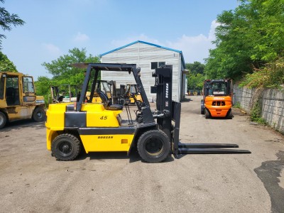 [중고지게차] 두산 FD45M 4.5톤 디젤지게차 (더블타이어,…
