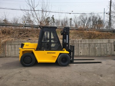 [중고지게차] 두산 LD50 5톤 디젤지게차 (캐빈, 자동발) …