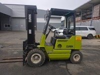 중고지게차 클라크 2톤 디젤지게차 580만원 팝니다.