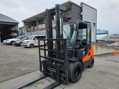 중고지게차 두산 3.3톤 더블타이어 자동발 디젤지게차 1500만…