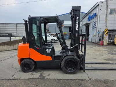 중고지게차 두산 3.3톤 더블타이어 자동발 디젤지게차 1500만…