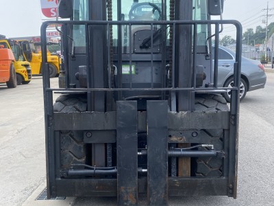 두산 4.5톤 2019년식 지게차 매매합니다.