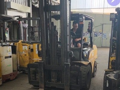 현대지게차 4.5톤(더블)