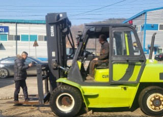 클라크 CMP50D 5톤 디젤중고지게차 팝니다.