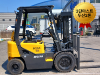 1100만원! 두산 2톤 3단마스트 디젤지게차 가성비 매물