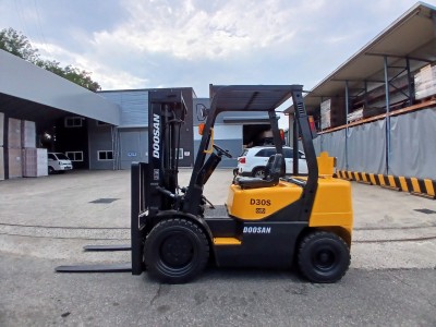 중고지게차 매매 두산 5톤 캐빈 자동발 디젤지게차 780만원