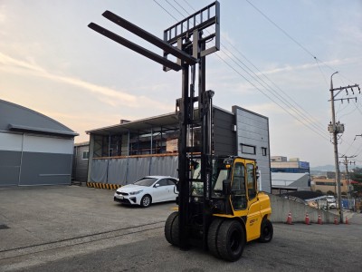 특A급 현대 4.5톤 풀옵션 디젤지게차 영업용 입문자 강력추천