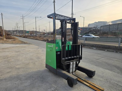 전동 입식] 지게차 토요타 1.5톤 입승식 리치 전동지게차 20…