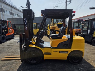 현대 3톤 자동발 디젤 중고지게차 (2008년식)