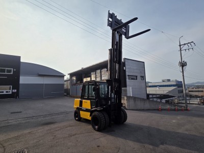 저렴한 현대 4.5톤 3단 자동발 디젤 중고지게차 캐빈장착