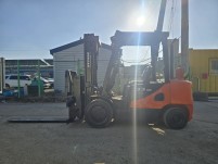 228번 중고지게차 두산 2.5톤 힌지드 디젤지게차
