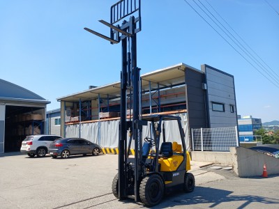 저렴한 중고지게차 두산 2톤 3단마스트 디젤지게차