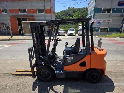 두산3톤 (3톤미만) 디젤 중고지게차
