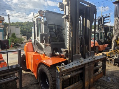 두산 8톤 3단마스트(투붐) 5스풀, 편개자동발, 싸이드쉬프트,…