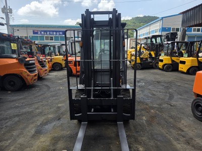 두산지게차 D25S-3 디젤 2.5톤 저렴한 중고지게차