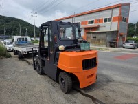 중고지게차 D35S-2 두산 3.5톤 싸이드시프트, 덧발포함…